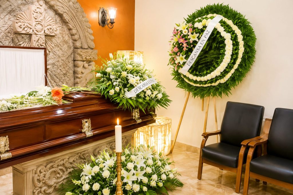 Envío de coronas fúnebres, arreglos fúnebres y cruces a domicilio